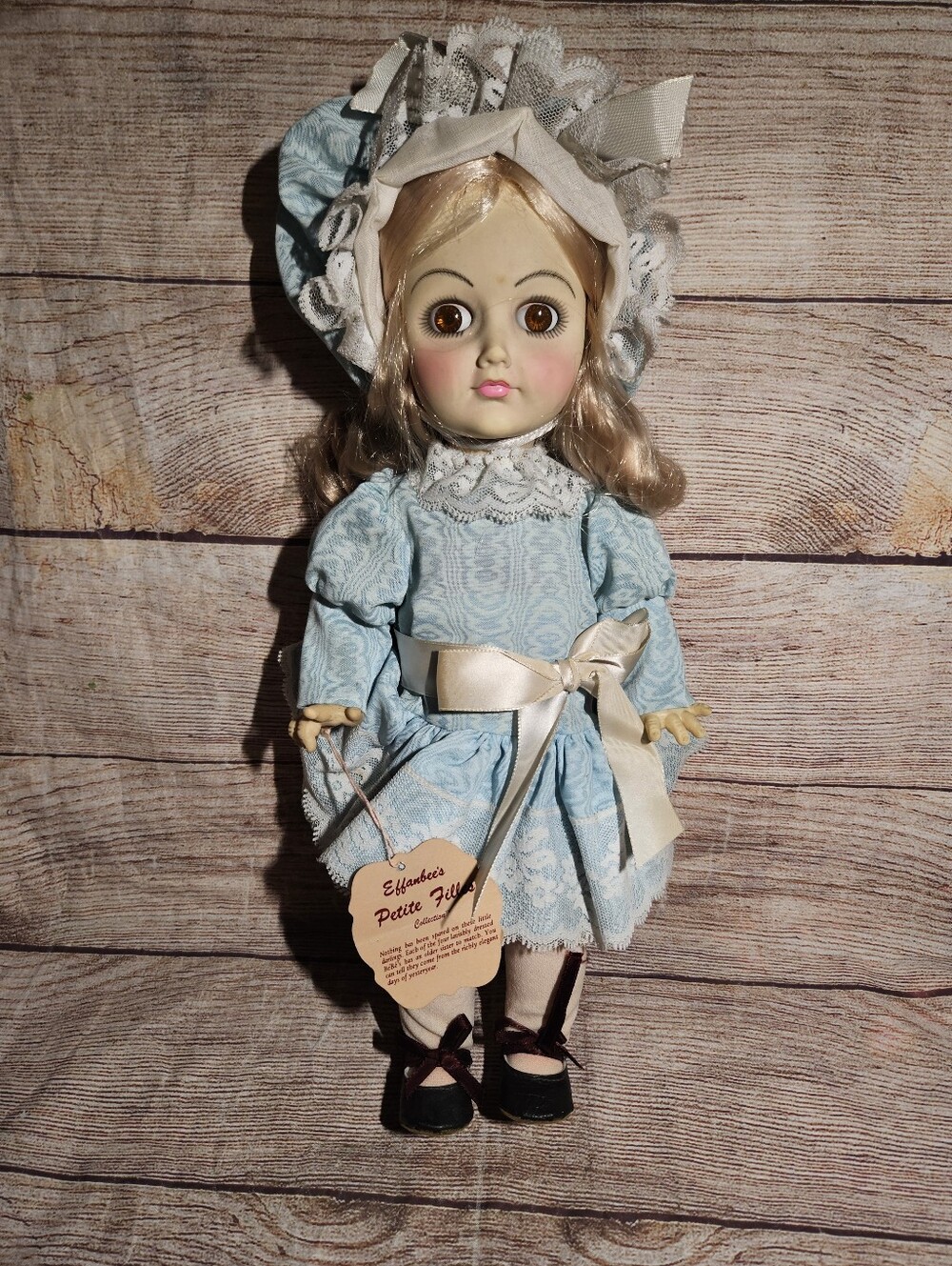 Vintage 1981 Effanbee petite filles Nanette doll